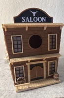 Detailansicht Vogelhaus/Nistkasten Saloon