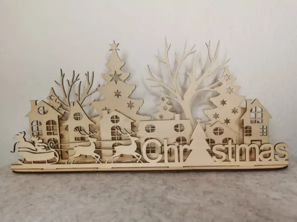 Weihnachtsdorf mit Schlitten – Weihnachtsdeko aus Holz in Natur oder Weiß